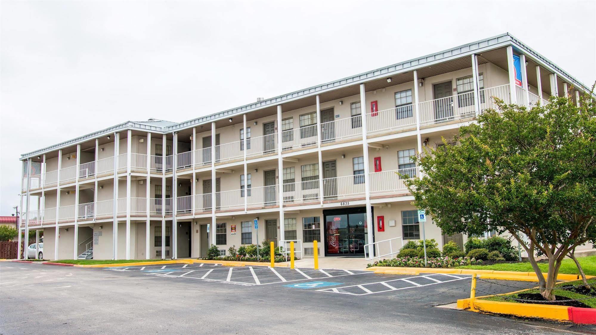 Studio 6-San Antonio, Tx - Lackland Afb Eksteriør bilde